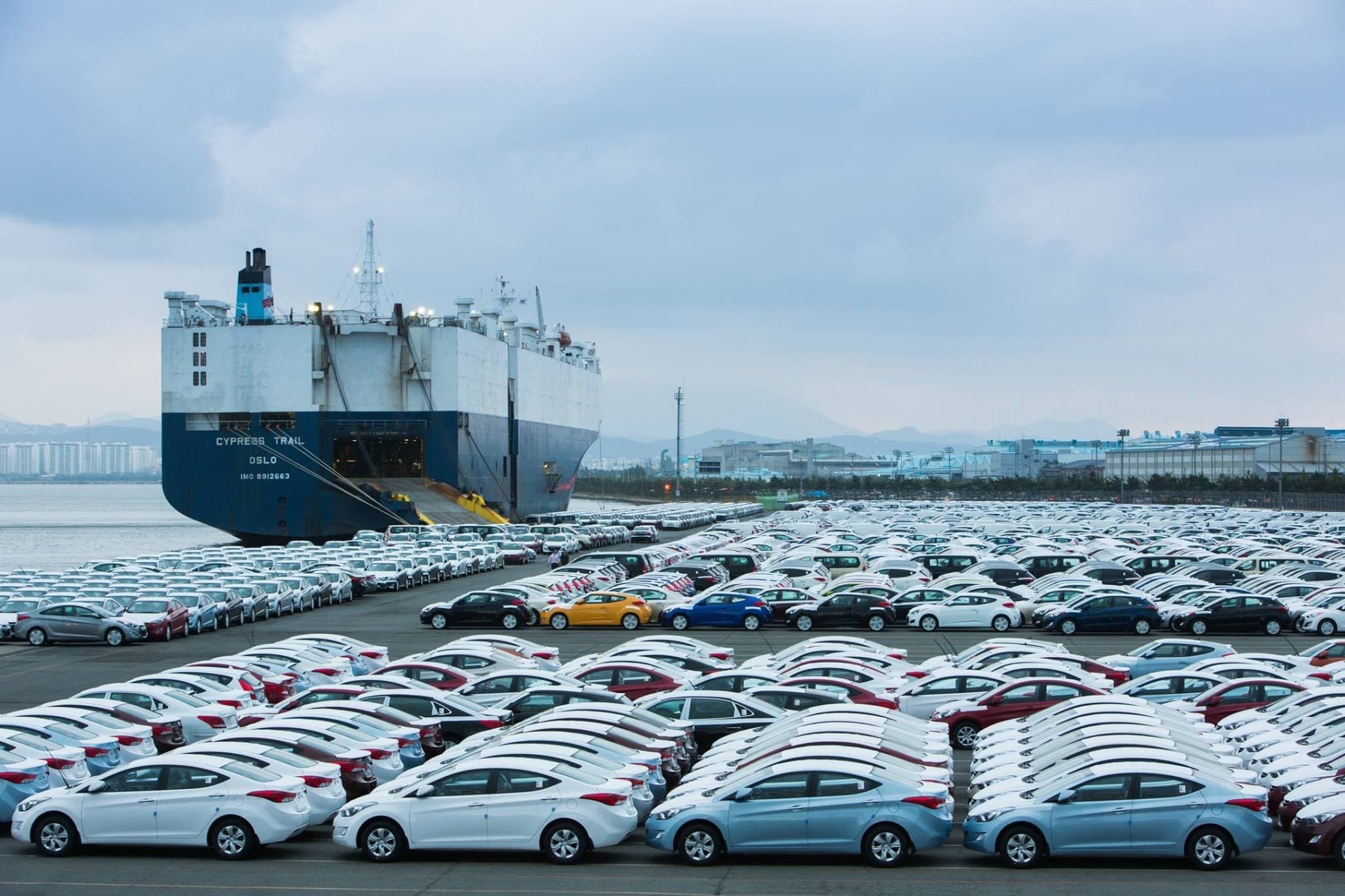 Véhicule occasion export en Suisse : service rapide et sécurisé