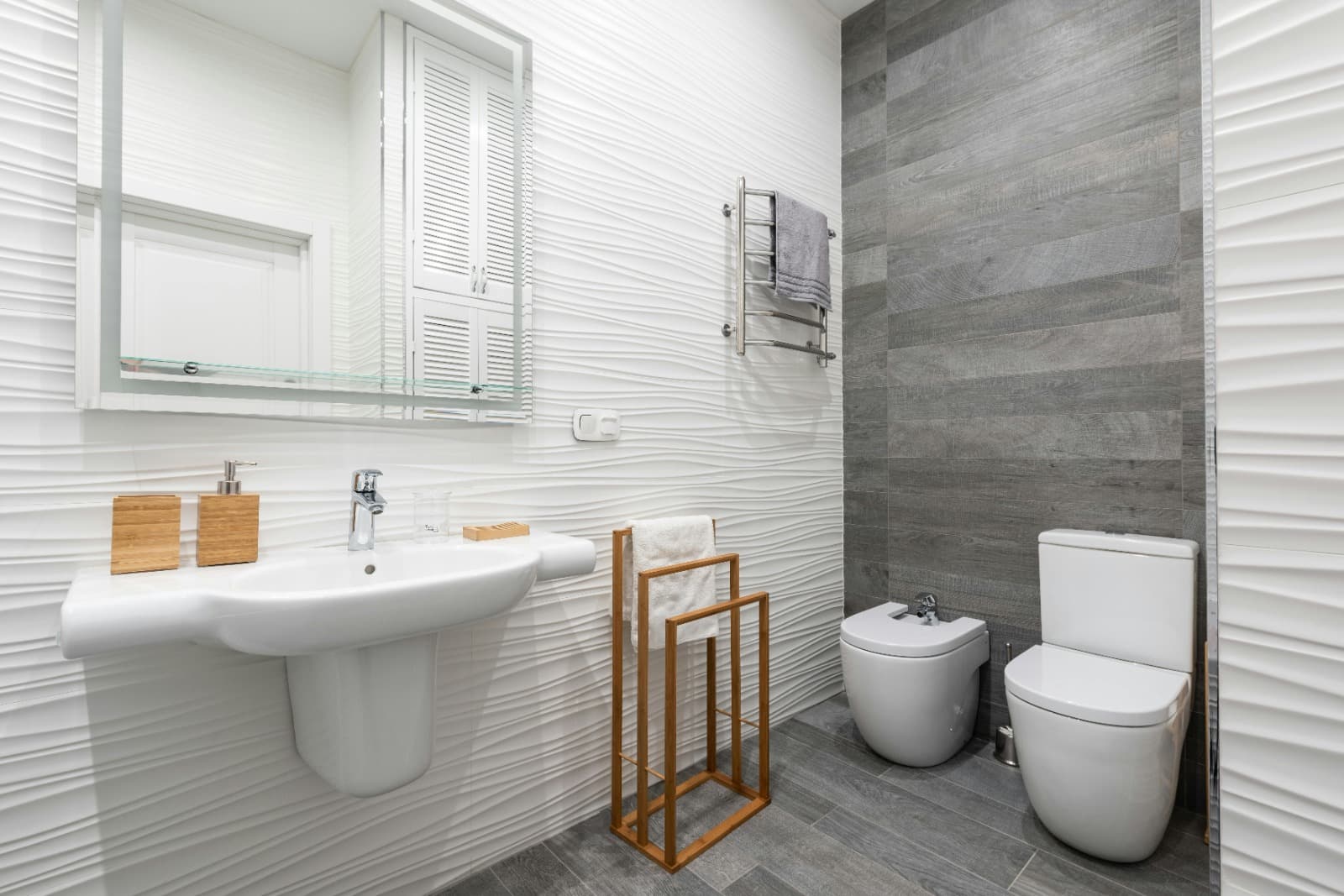 High-Quality Bathroom Remodeling by Skilled Professionals