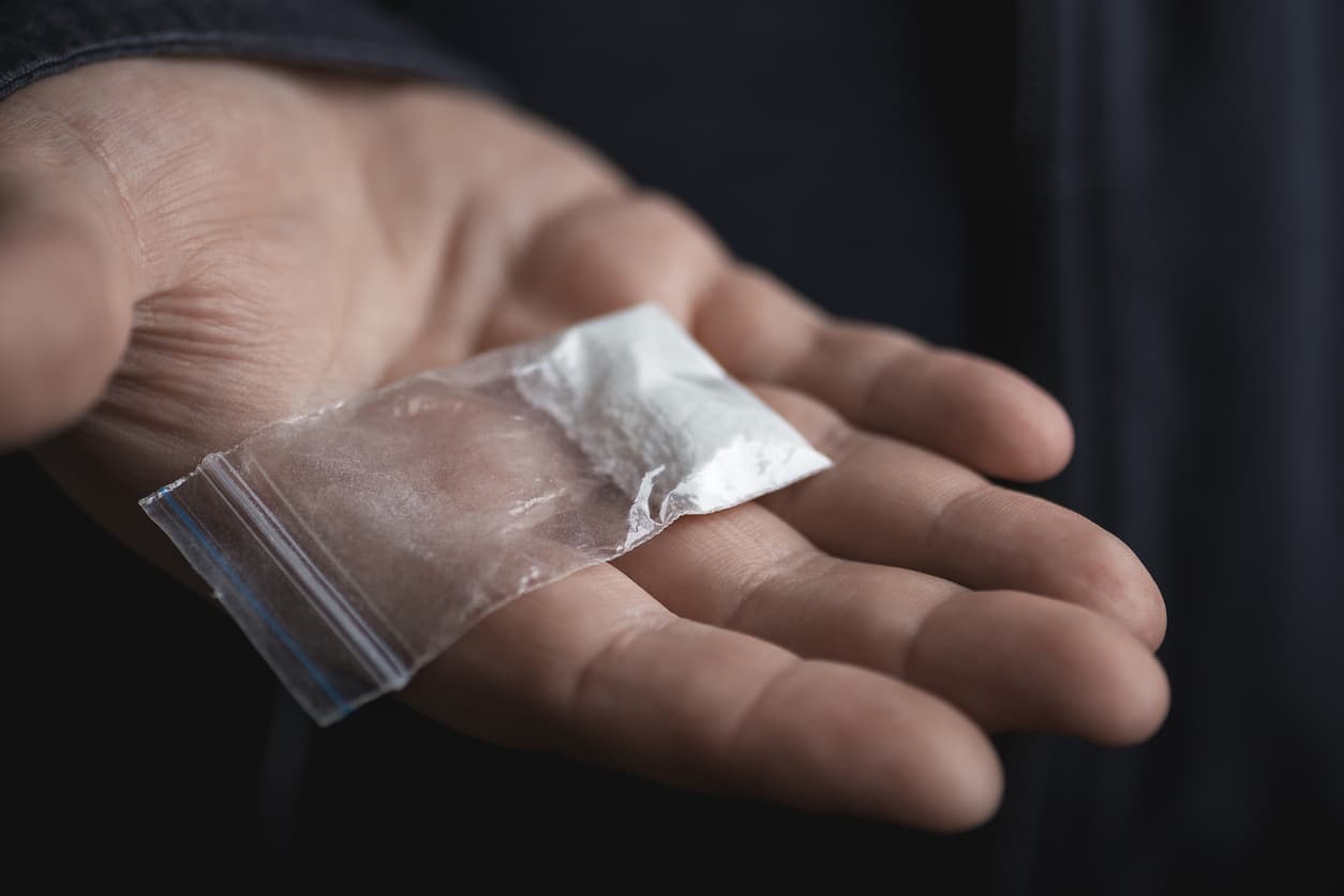 Educational Resources on the Dangers of Buying Cocaine Online