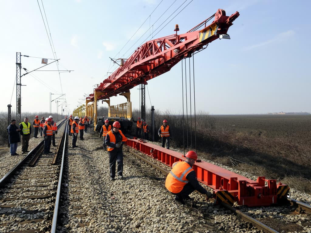 Comprehensive Insights into Railroad Engineering: Trends and Techniques