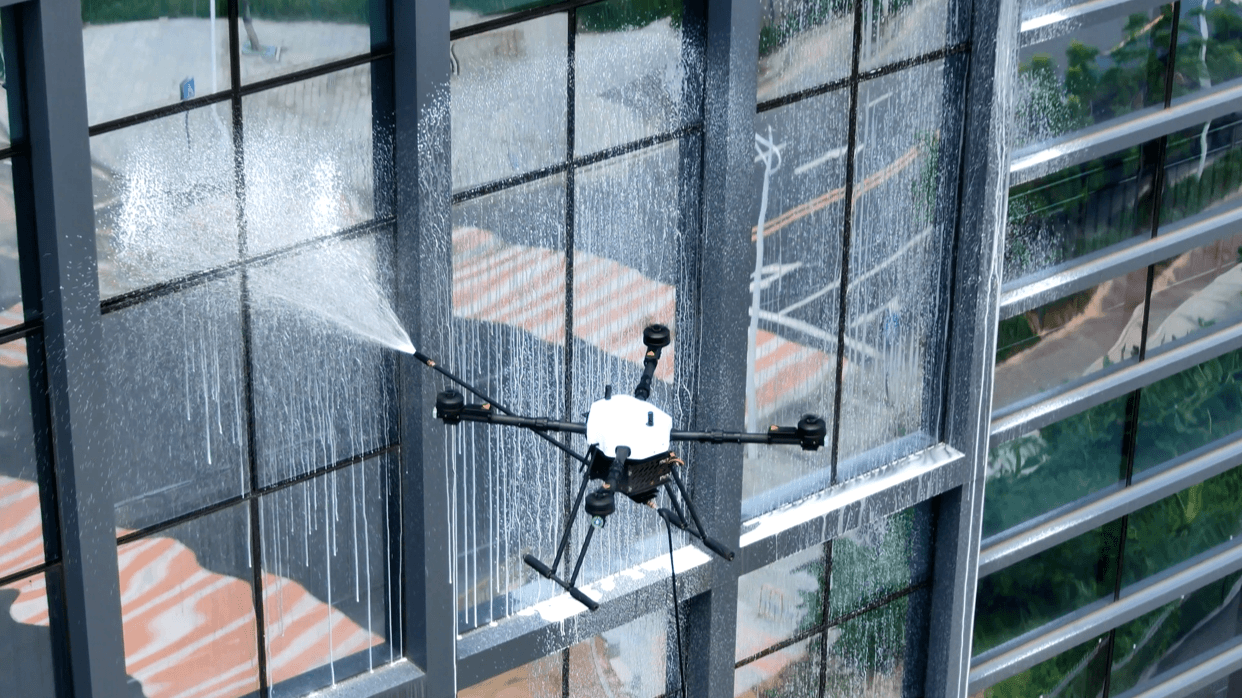 Foxtech Drone Cleaning System for High-Efficiency Aerial Cleaning