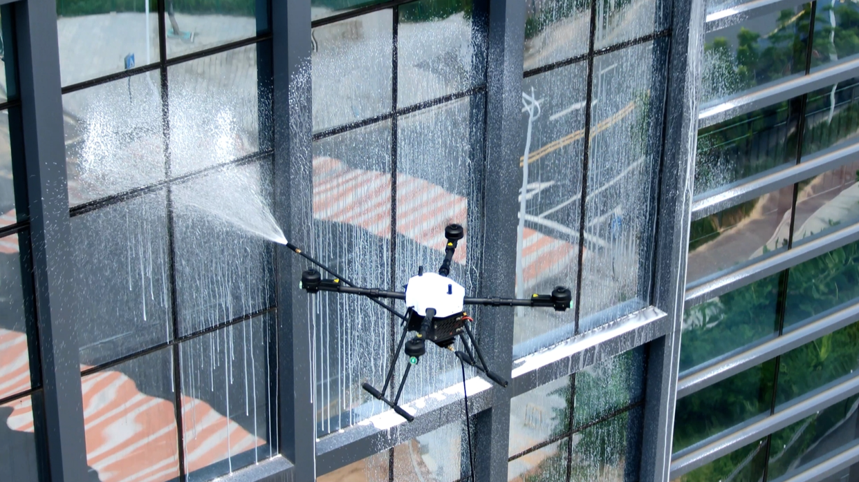 Foxtech Drone Cleaning System for High-Efficiency Aerial Cleaning