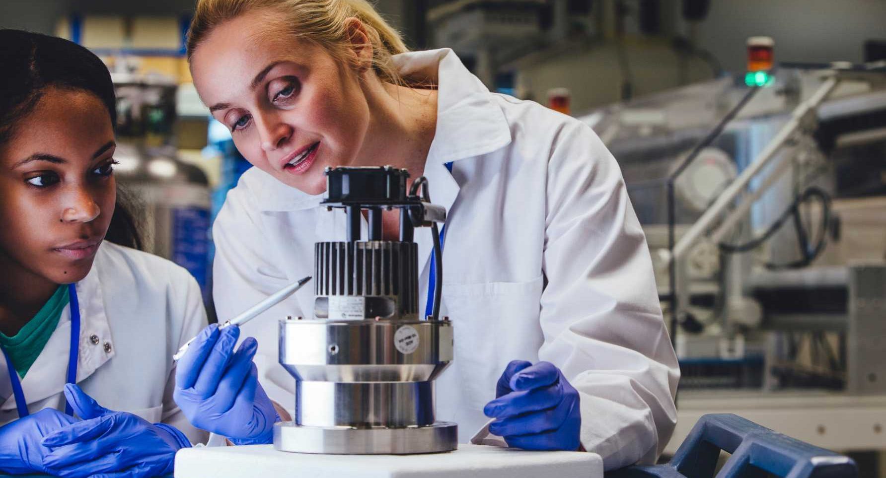 Degree Apprenticeships That Lead to Top Professional Careers