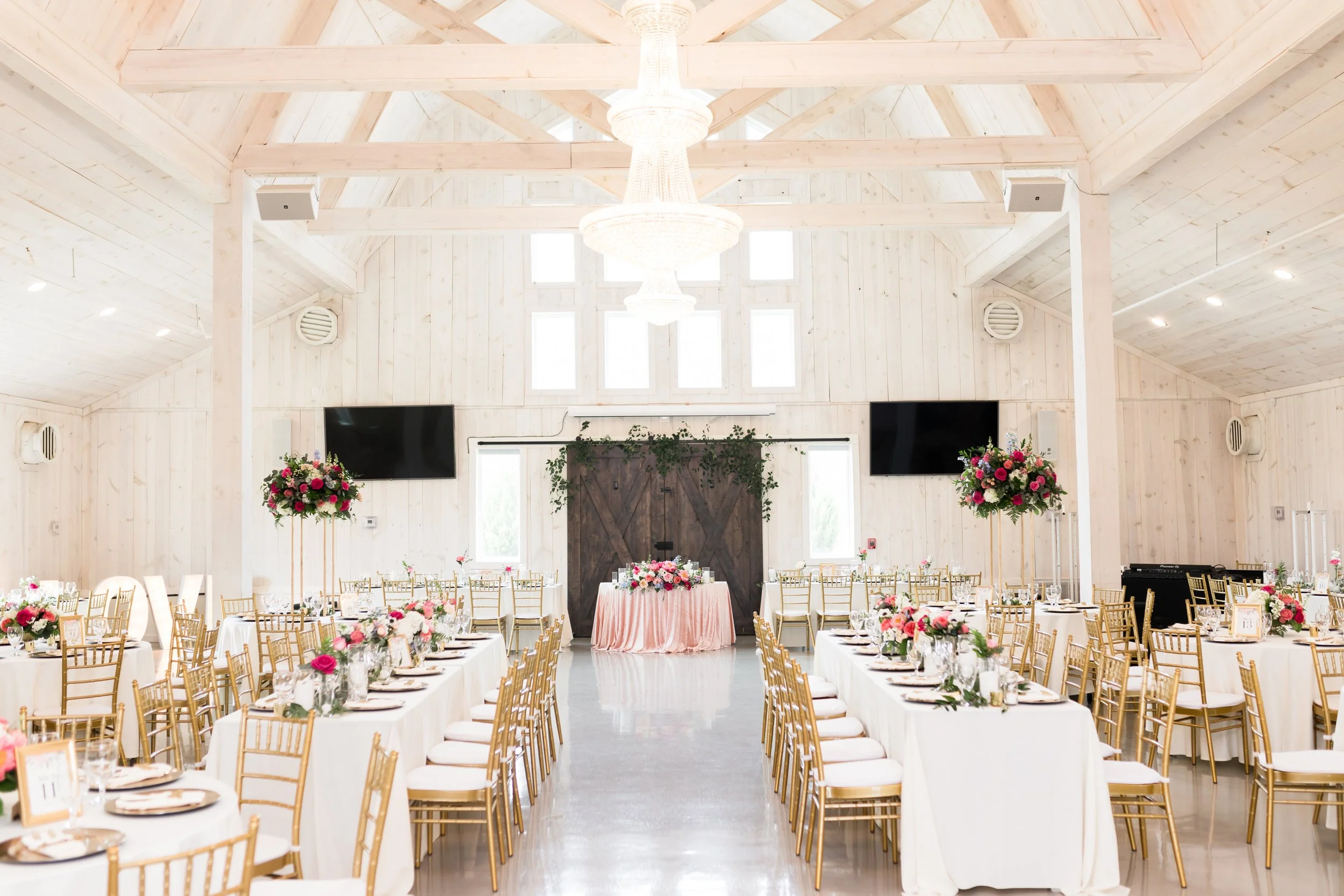 Wedding Table &amp; Chair Rentals Near You