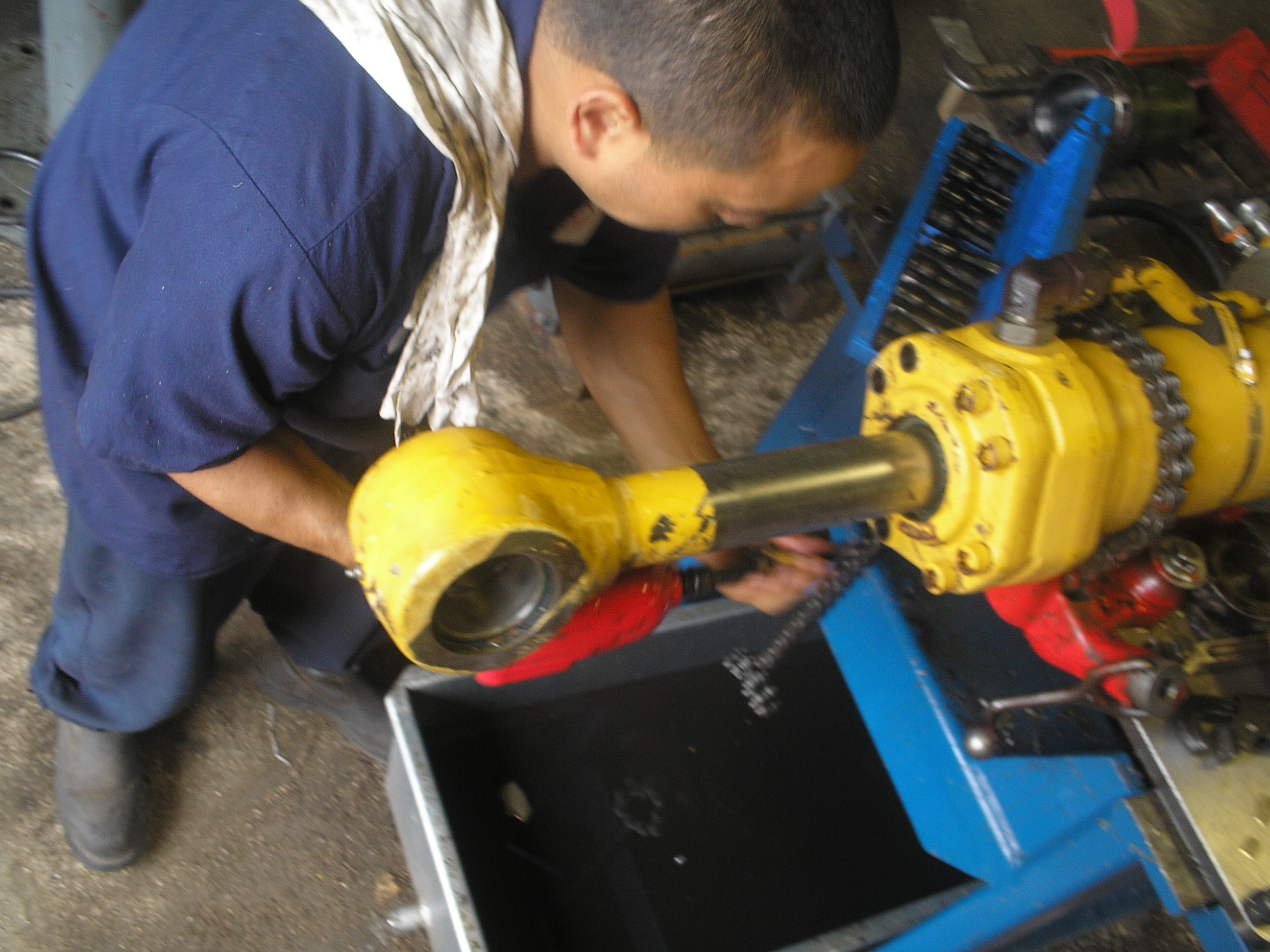 Enhancing Efficiency and Performance with Custom Hydraulic Equipment