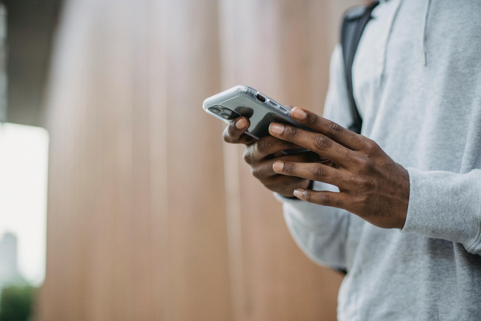 SNSヒーローで日本人フォロワーを増やす方法
