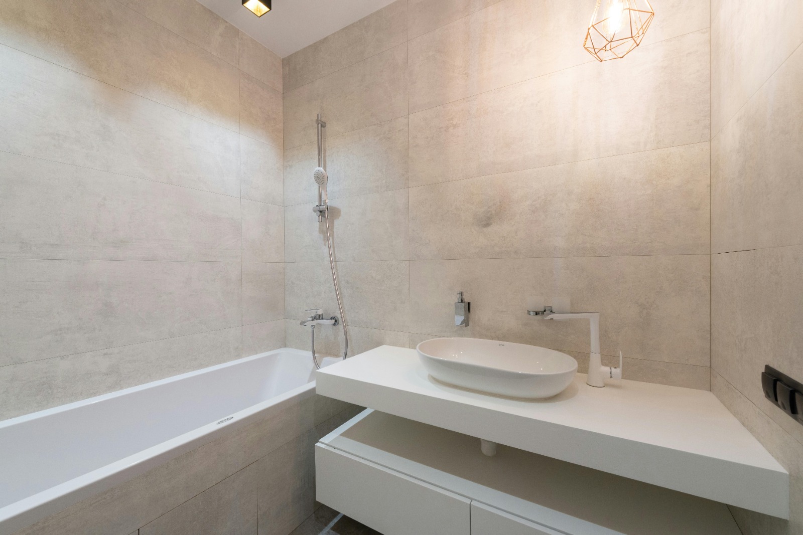 Bathroom Remodeling Solutions Designed for Comfort &amp; Style