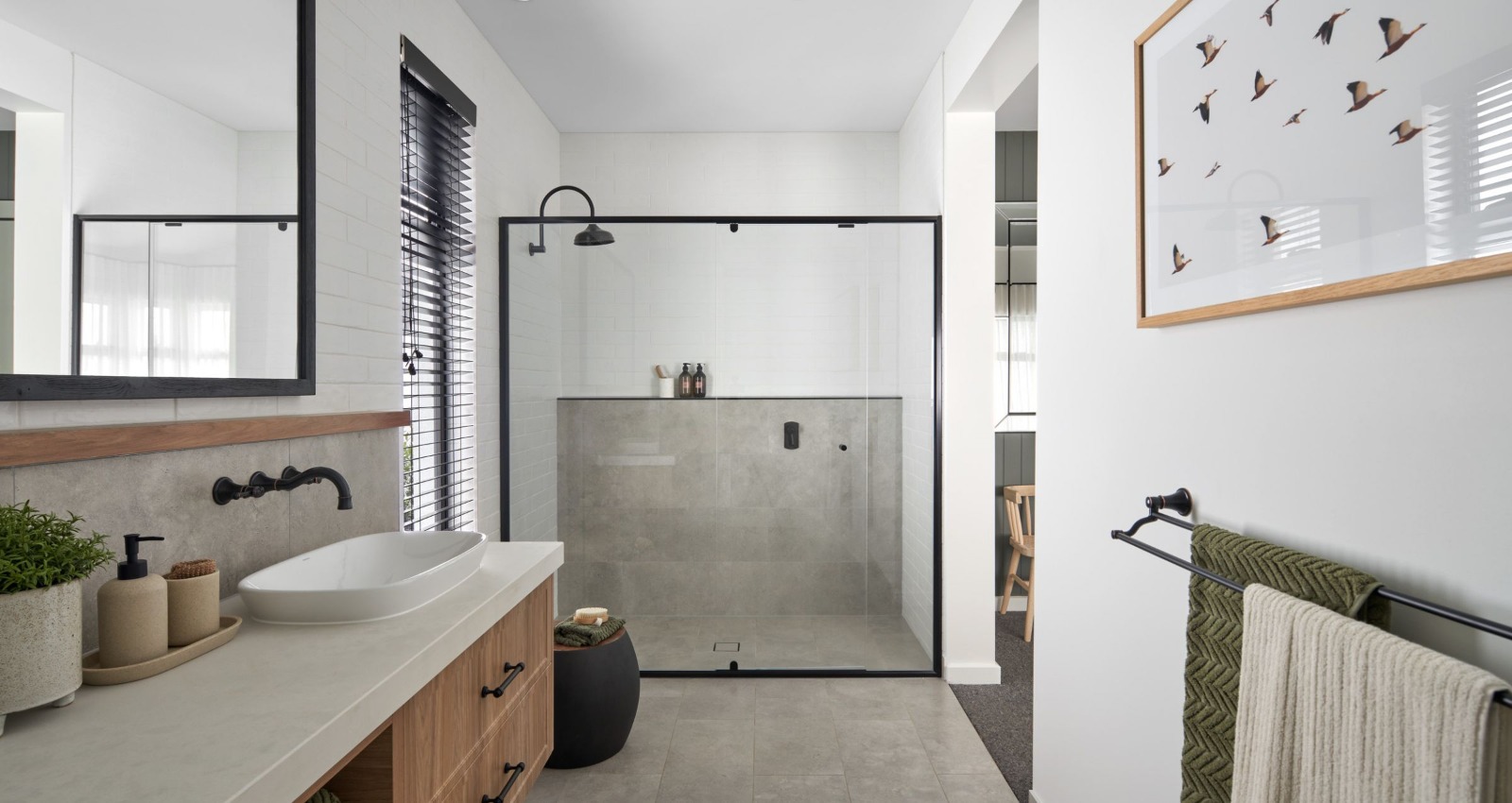 Elegant Showers UK with Innovative Features