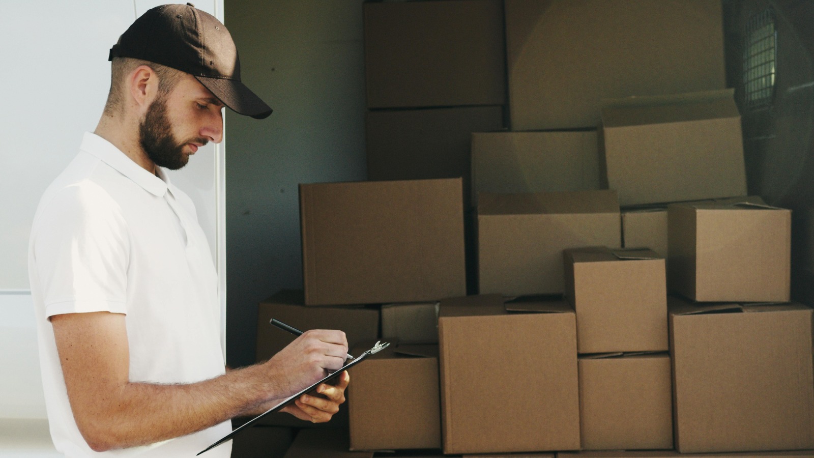 Moving Companies Calgary Offering Full-Service Relocation Packages