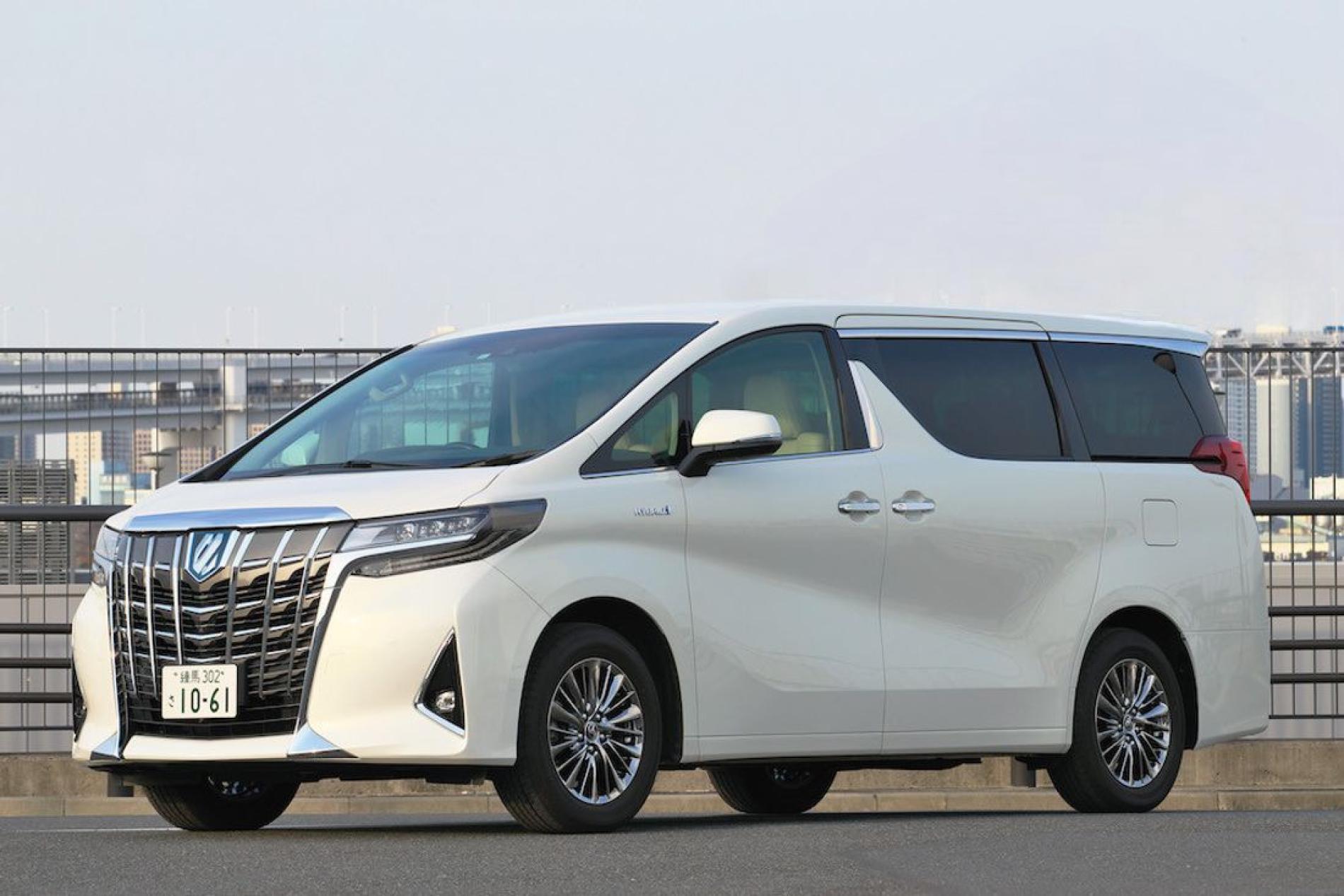 Private Driver China With English-Speaking Professional Drivers