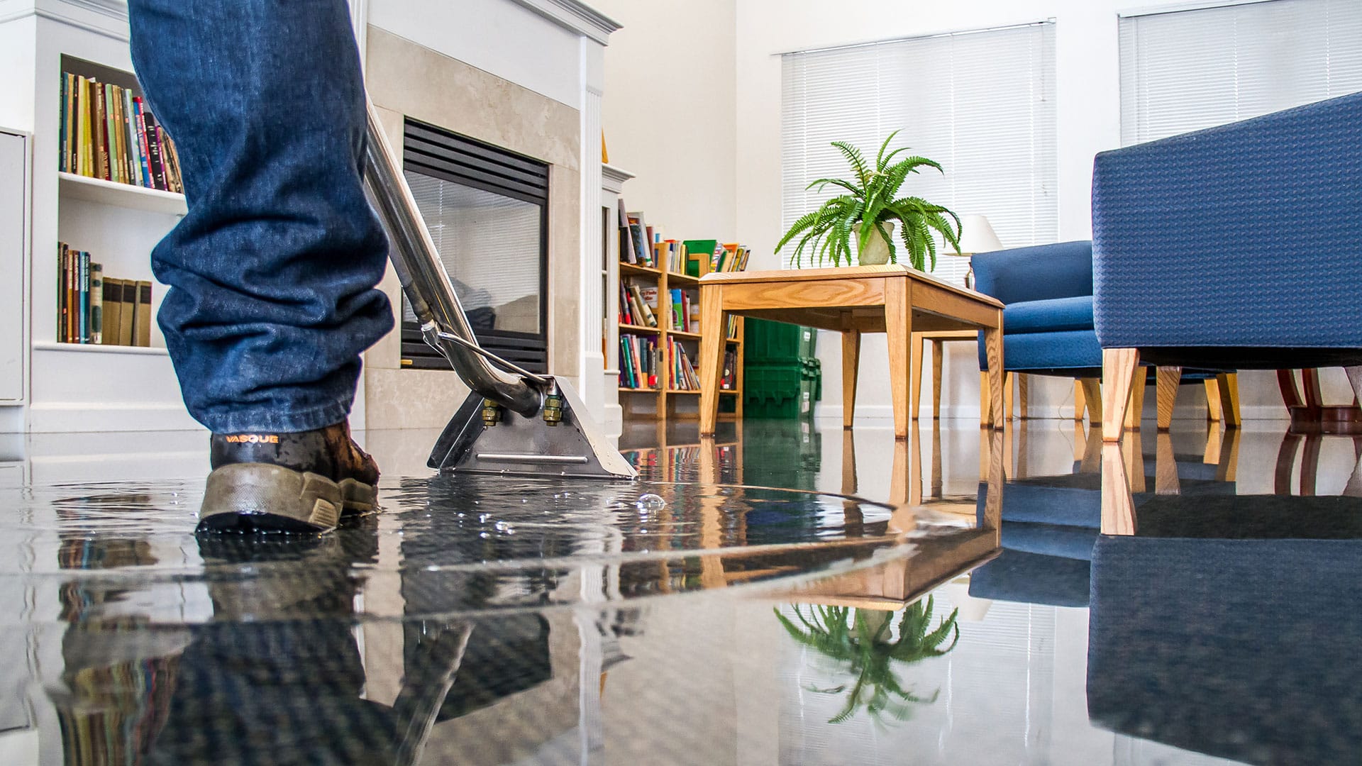 Professional Help for water damage restoration bee cave tx